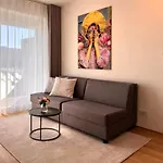 Aparthotel M2suites By Bestchoice - Messe - Parking - Self-check-in Graz