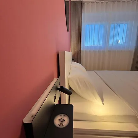 מלון דירות M2suites By Bestchoice - Messe - Parking - Self-check-in